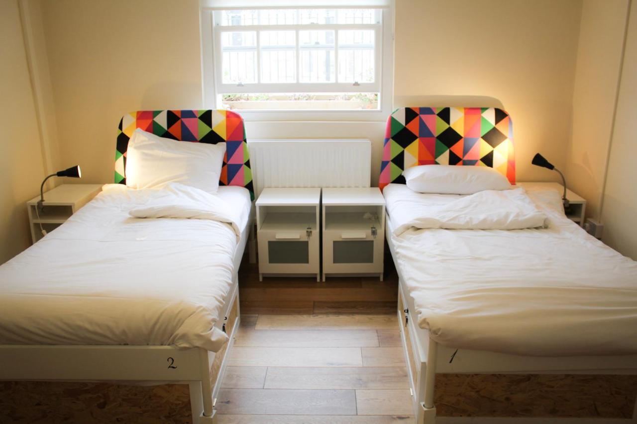 Posto Letto in Dormitorio Misto con 4 Letti e Bagno in Comune