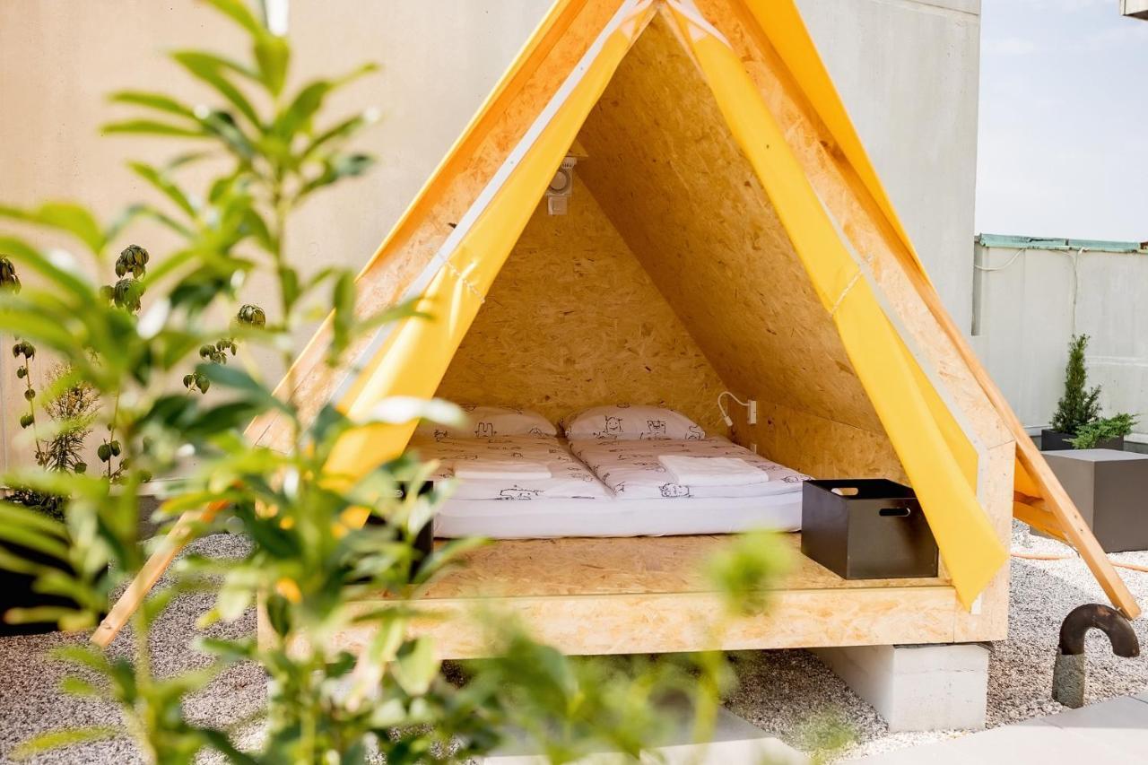 Tenda con Terrazza all'Ultimo Piano