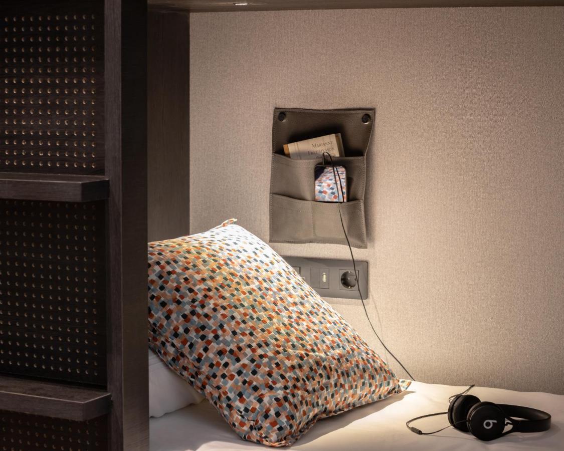 Posto Letto in Dormitorio con 6 Letti