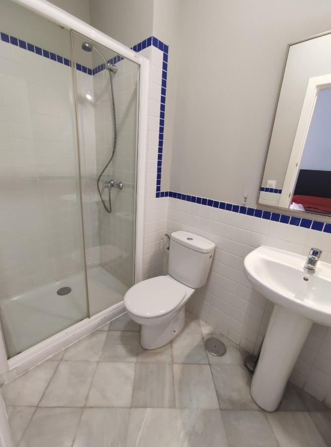 Posto Letto in Dormitorio con 6 Letti