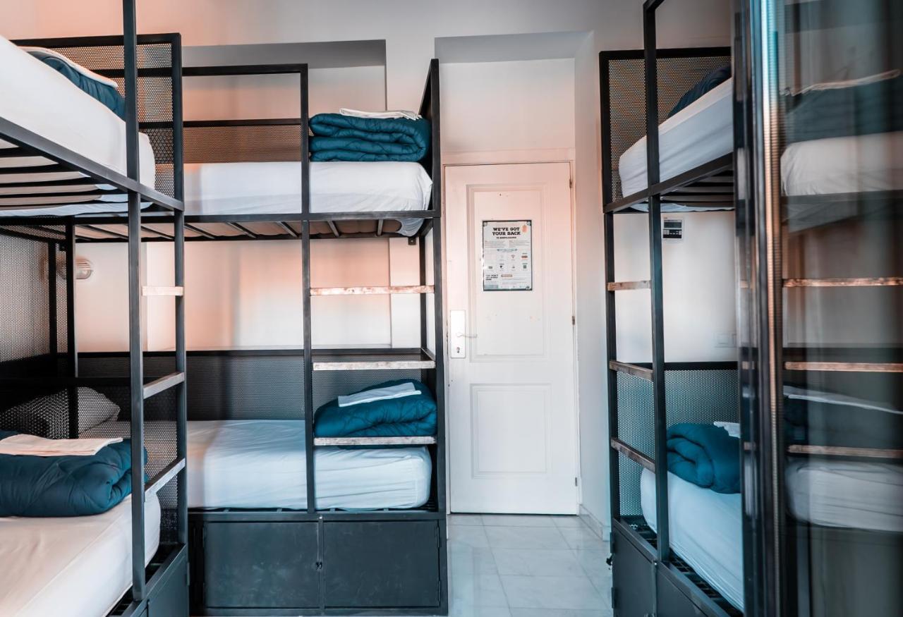 Posto Letto in Dormitorio Misto con 6 Letti