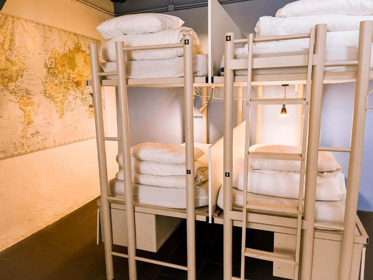 Bed in 10-Bed Mixed Dormitory Room with Shared Bathroom,1173690279:JPEG