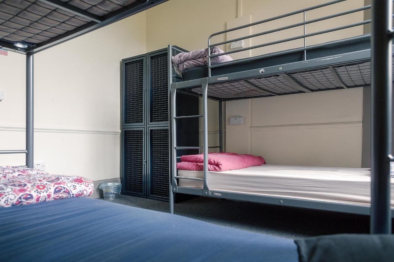 Posto Letto in Dormitorio Femminile