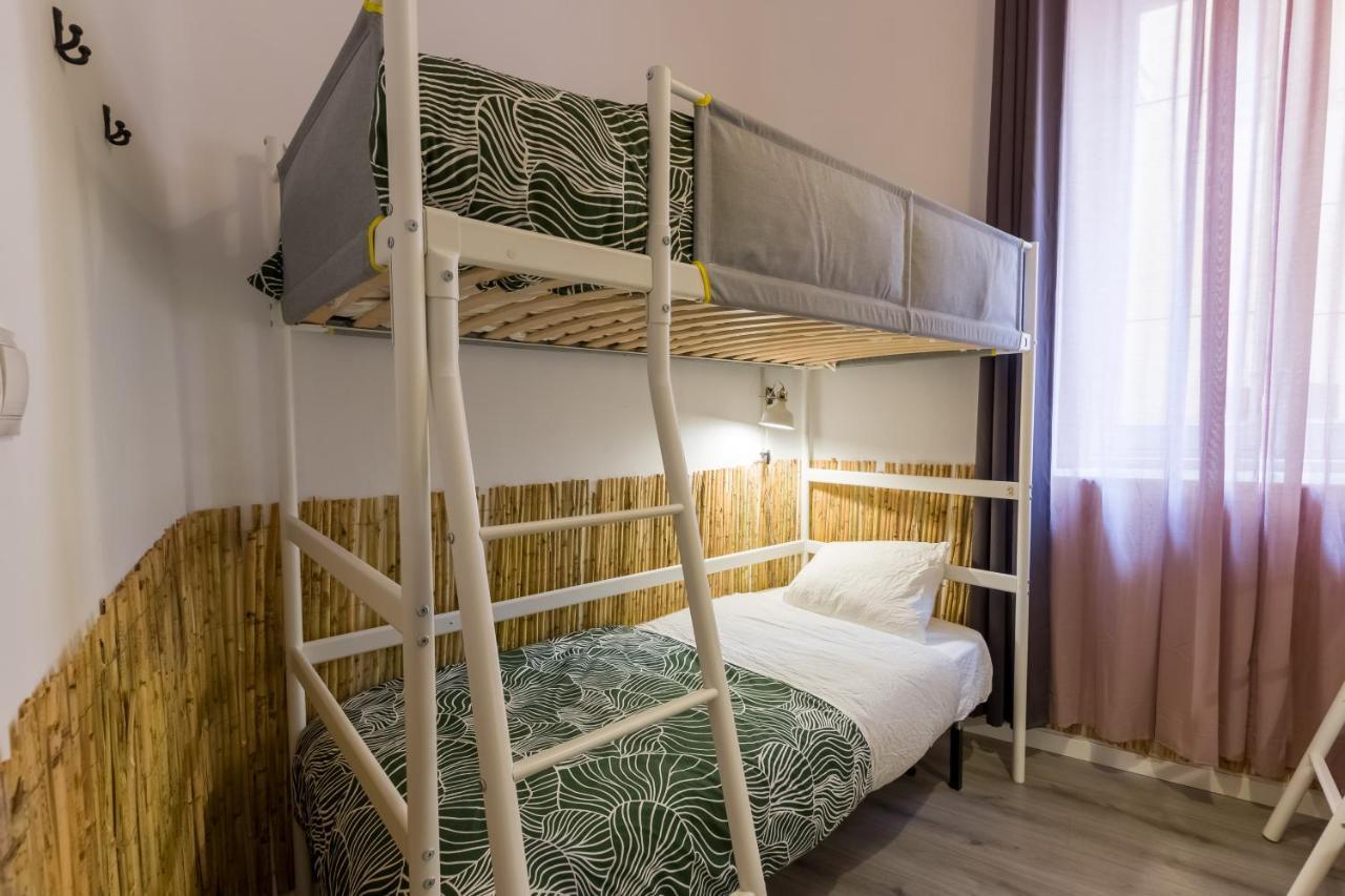 Posto Letto in Dormitorio per 4 Persone
