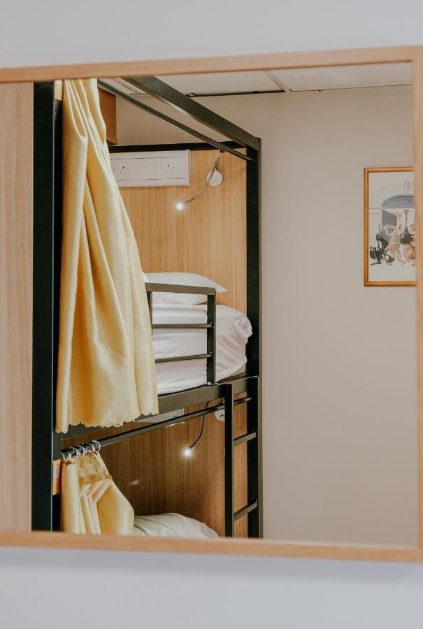 Camera Standard Doppia con Letti Singoli con Bagno in Comune
