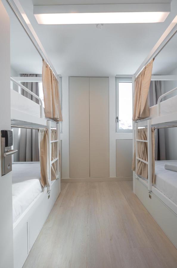 Posto Letto in Dormitorio Basic con 6 Letti