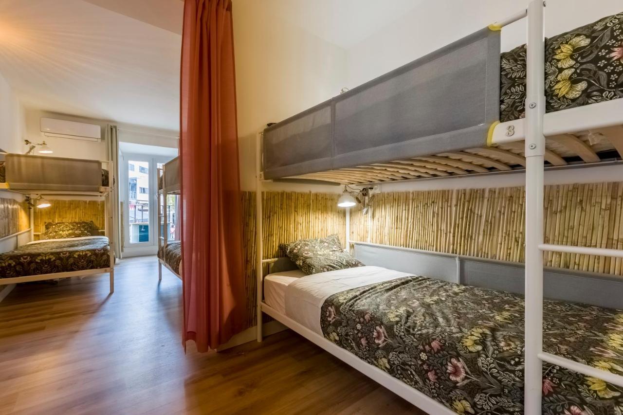 Posto Letto in Dormitorio per 8 Persone