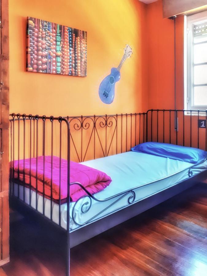 Posto Letto in Dormitorio Misto con 4 Letti