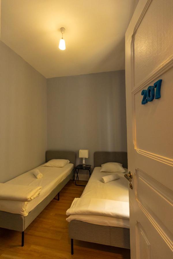 Twin Room,1377964949:JPEG