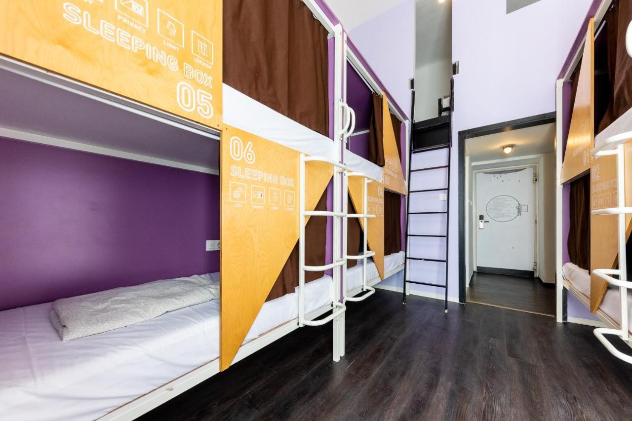 Posto Letto in Dormitorio con 8 Letti e Bagno Privato