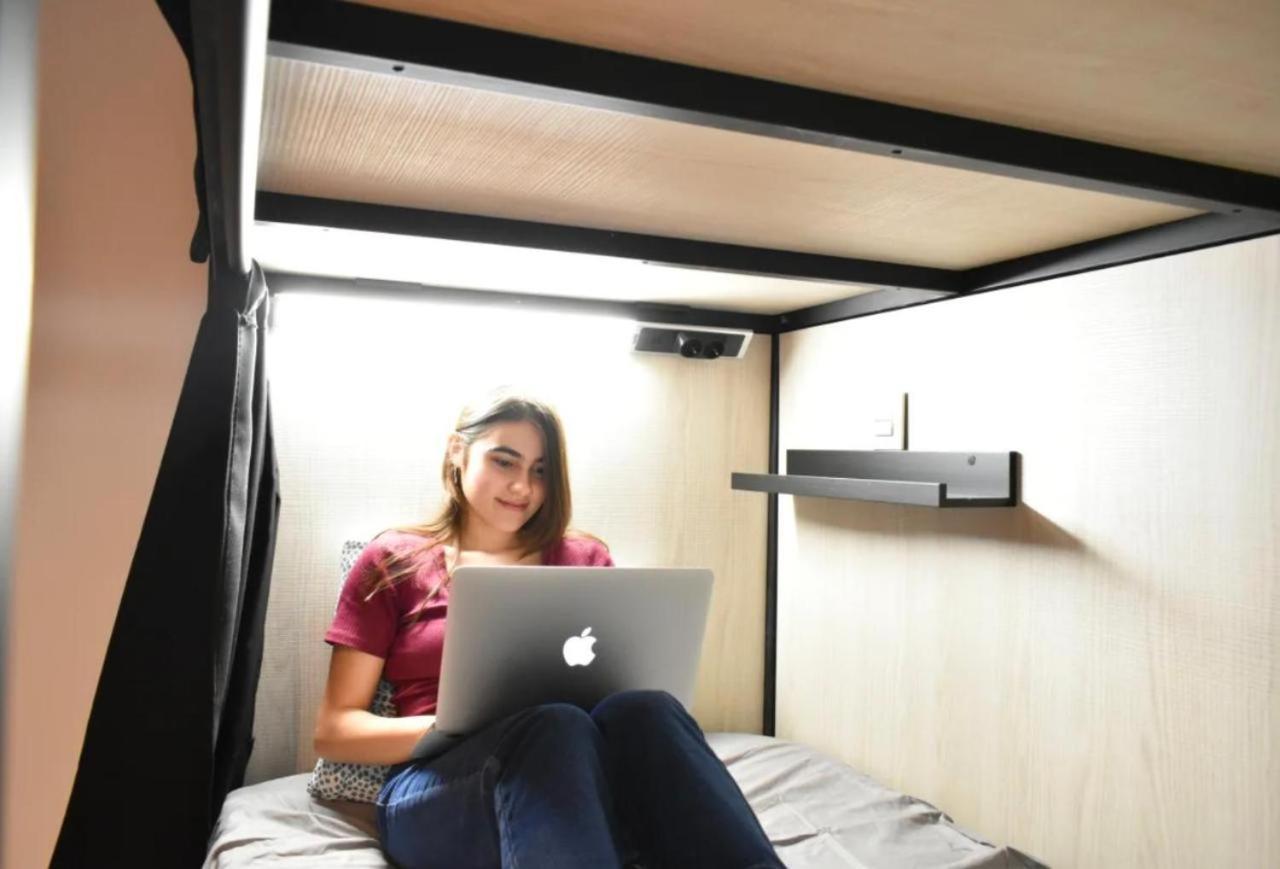 Posto Letto in Dormitorio Misto da 4 Letti con Bagno Privato