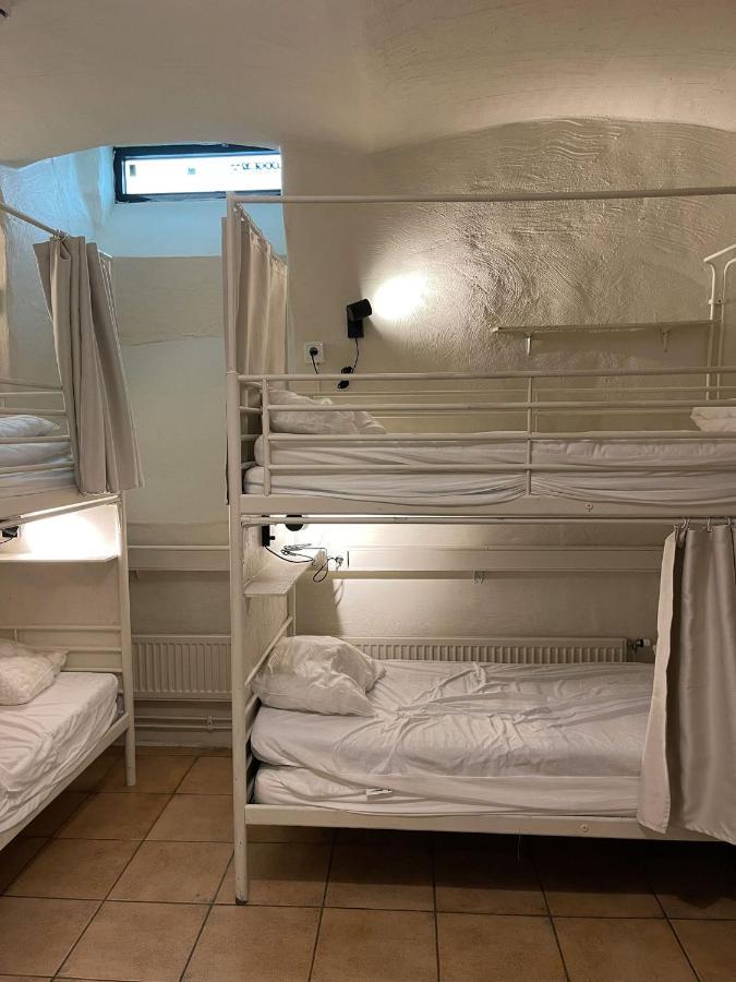 Bed 6-Bed Mixed Dormitory Room,1406236322:JPEG