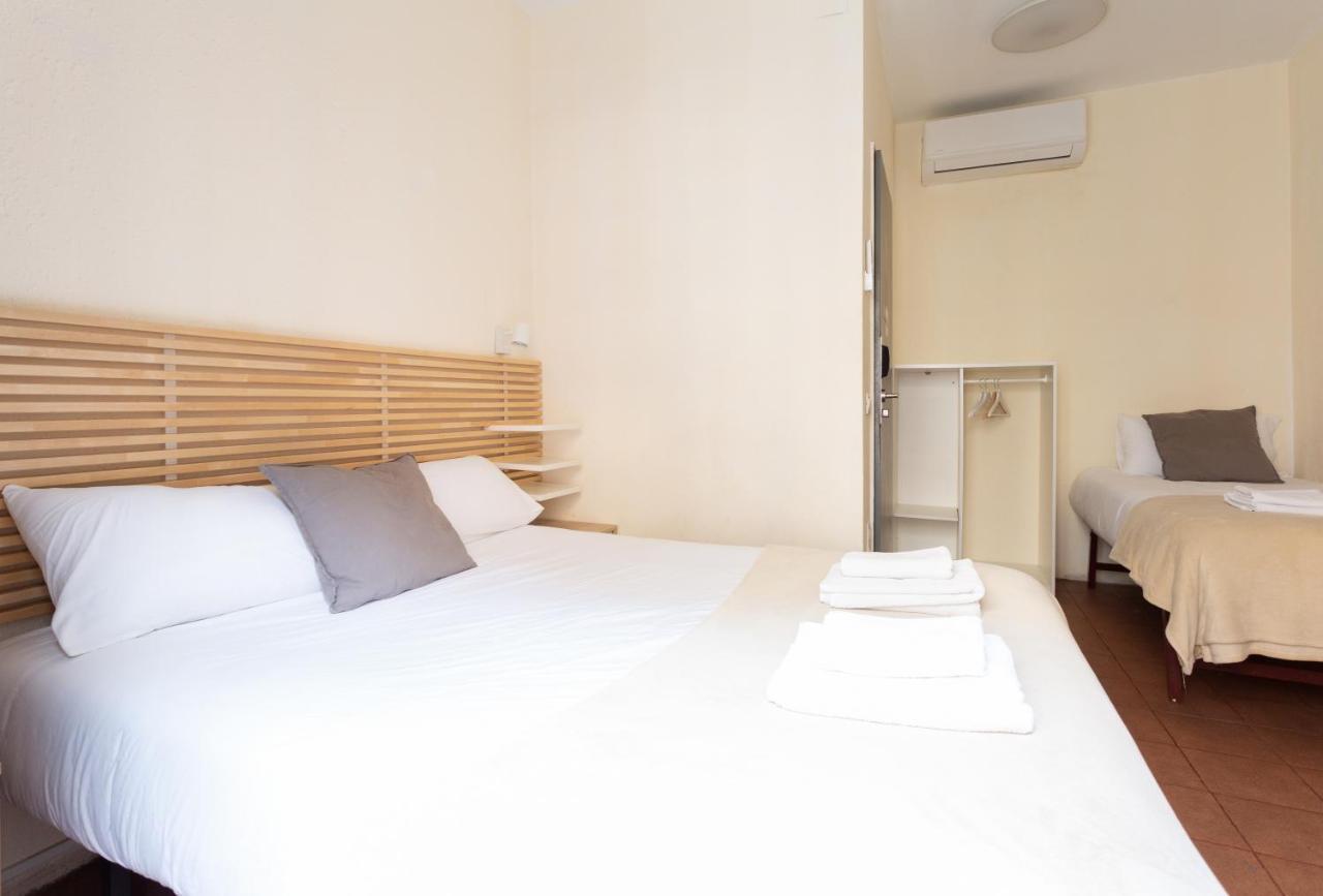 Camera Matrimoniale con Letto Supplementare