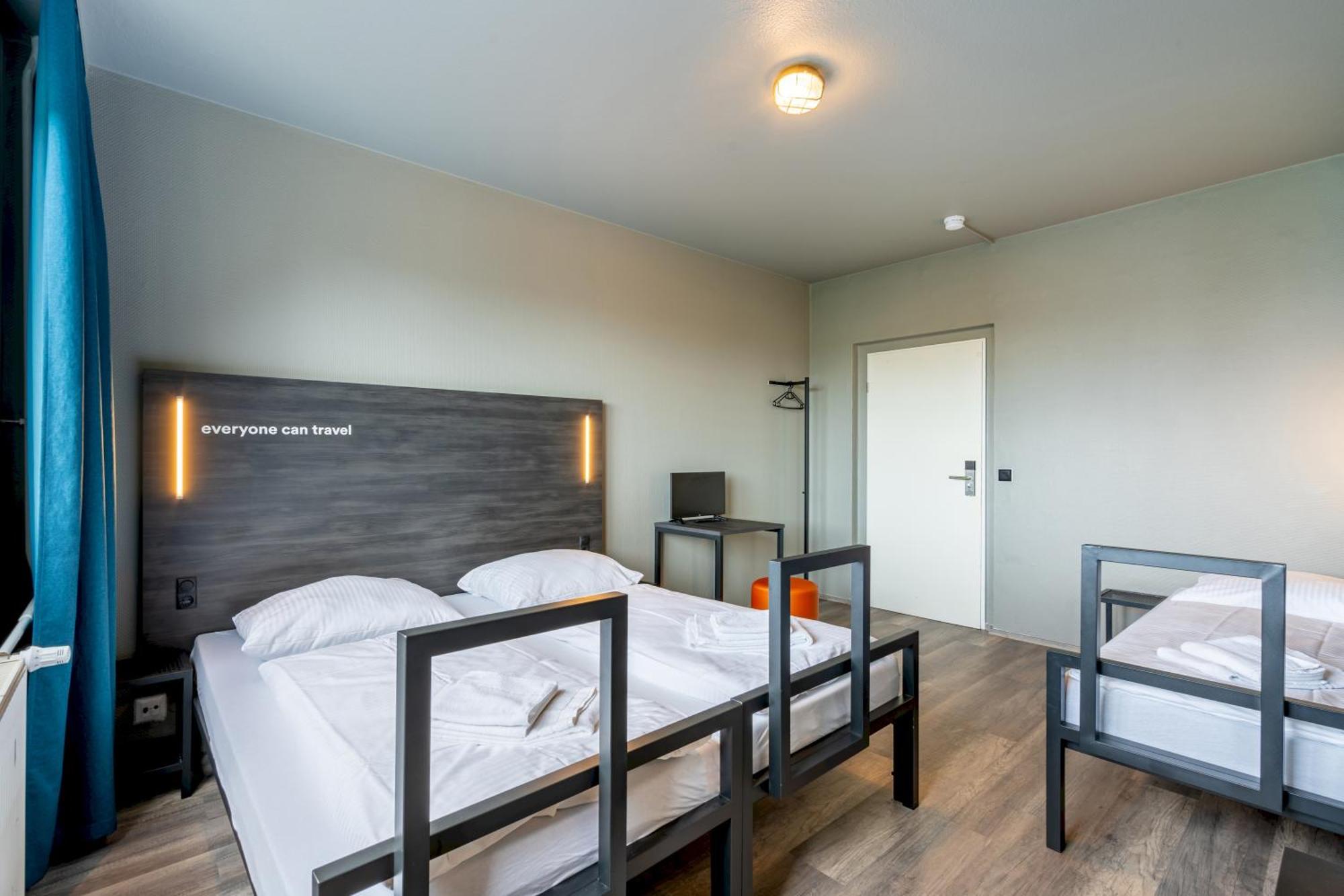 Triple Room,1589235272:JPEG