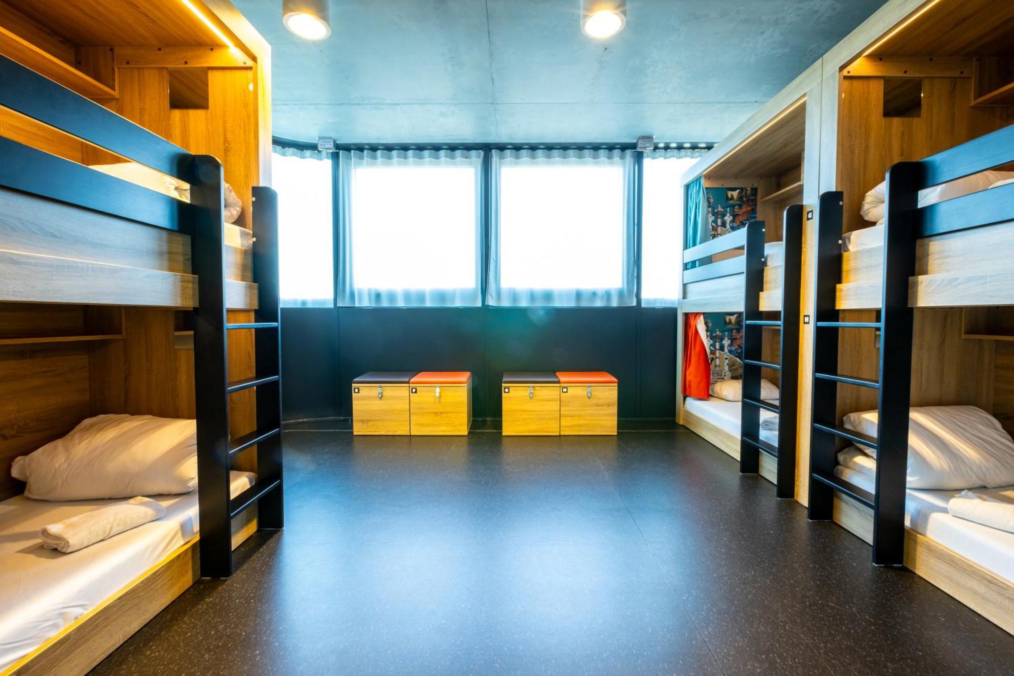 Dormitorio Misto con 6 Posti Letto