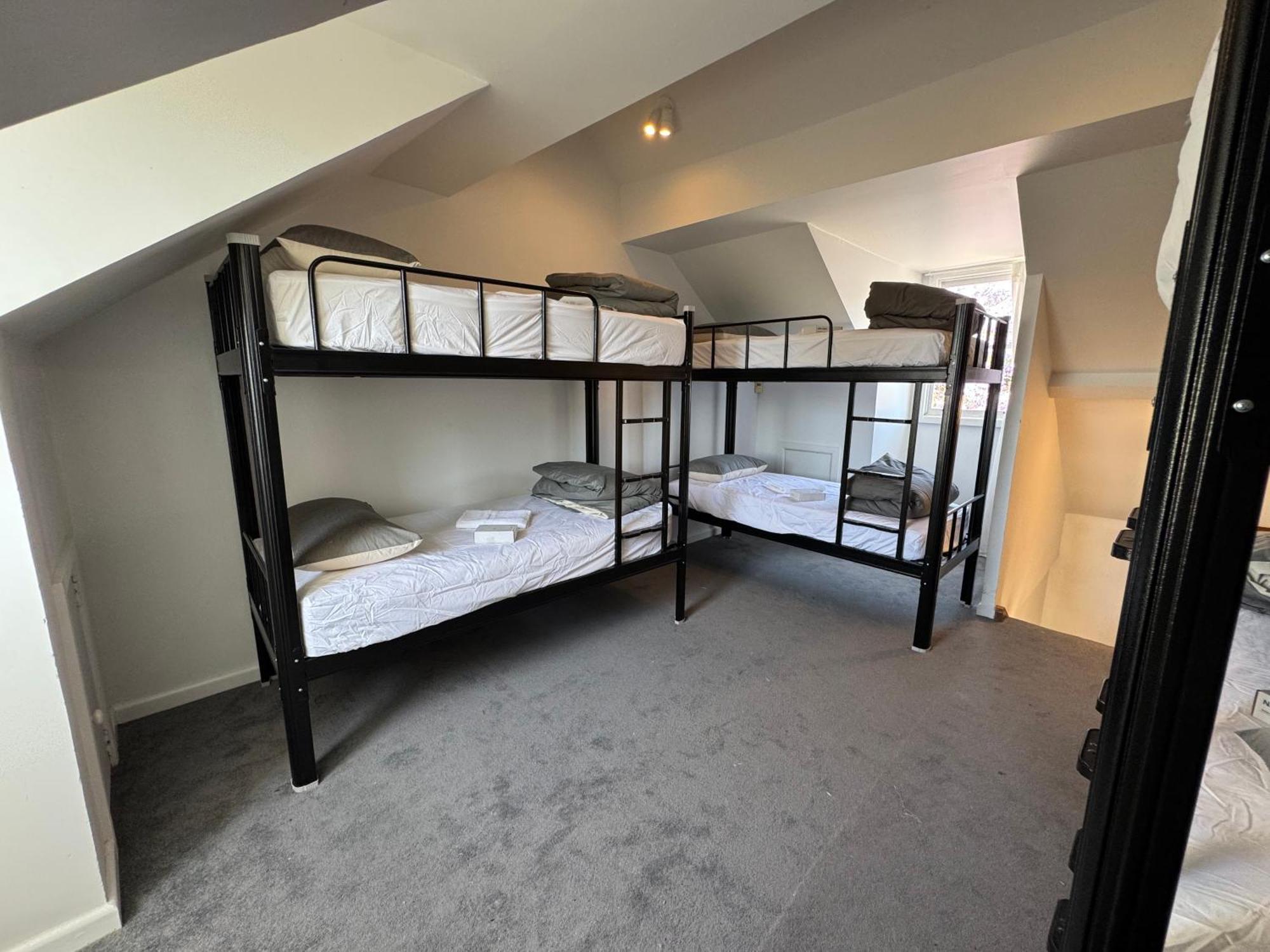 Bed 6-Bed Mixed Dormitory Room,1620823303:JPEG