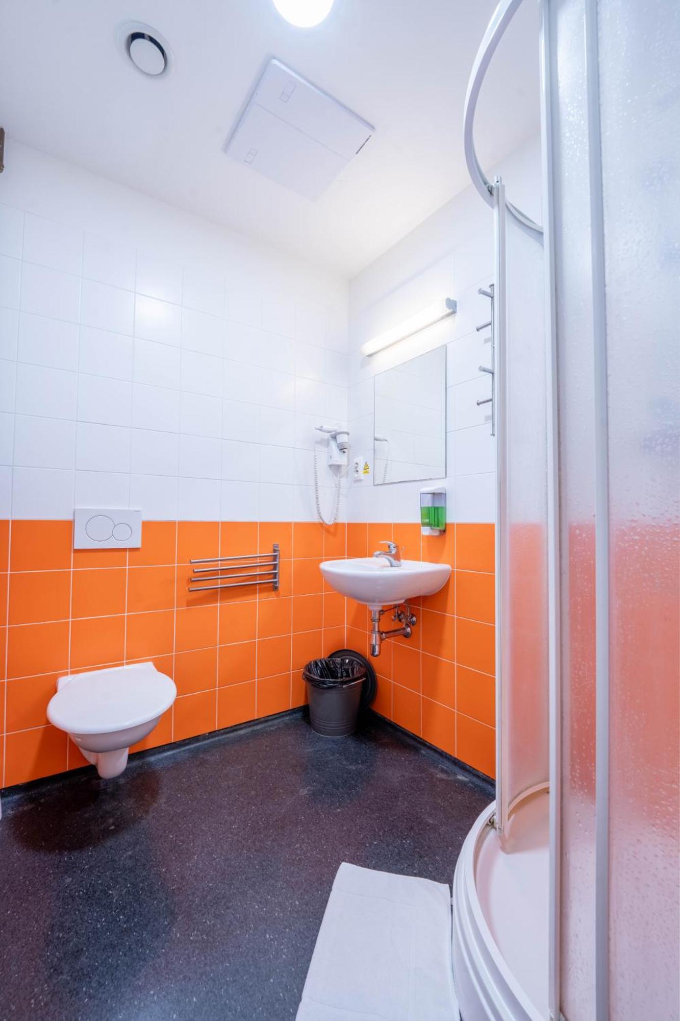 Camera Singola con Bagno Privato
