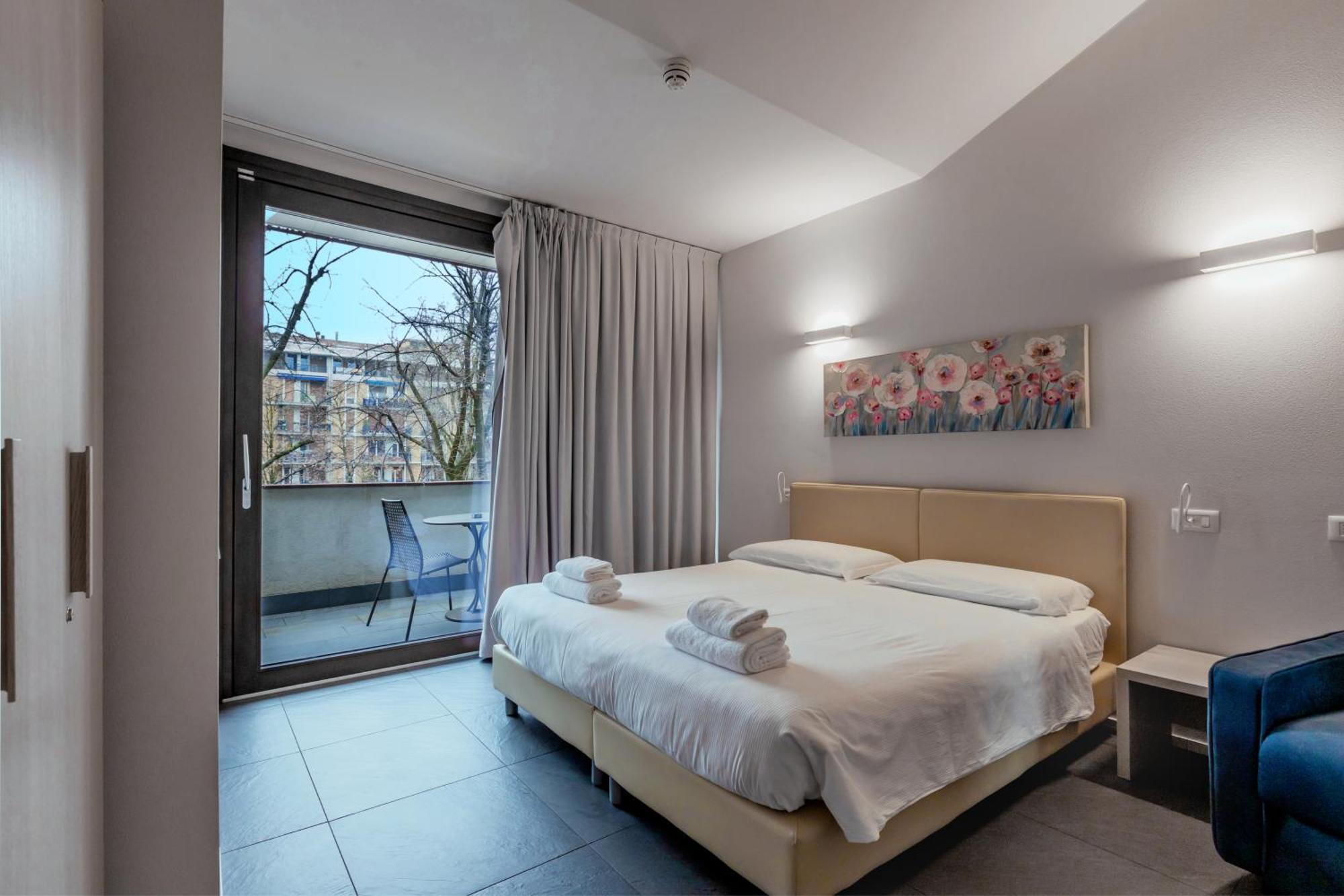Camera Matrimoniale/Doppia con Letti Singoli con Balcone e Bagno Privato