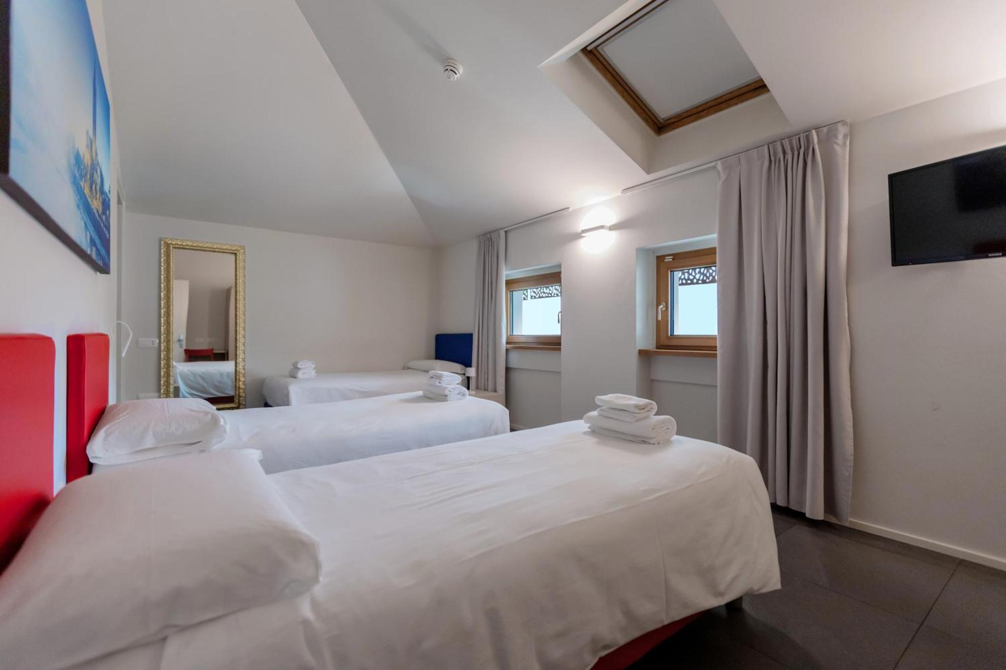 Posto Letto in Dormitorio Femminile