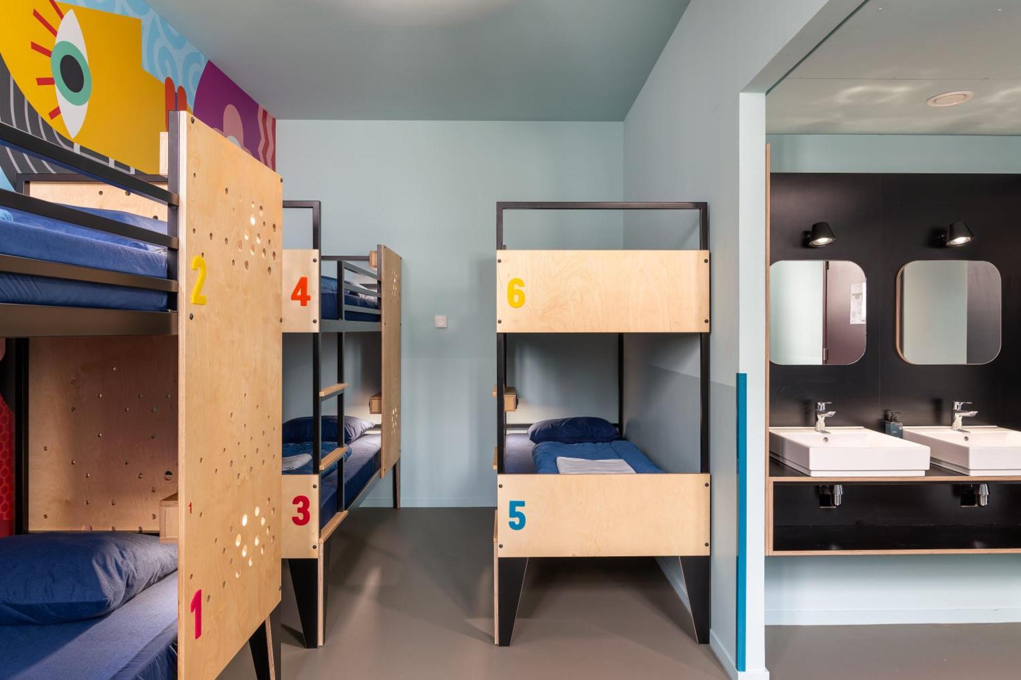 Bed in 6-8 Bed Mixed Dormitory Room,1655286206:JPEG