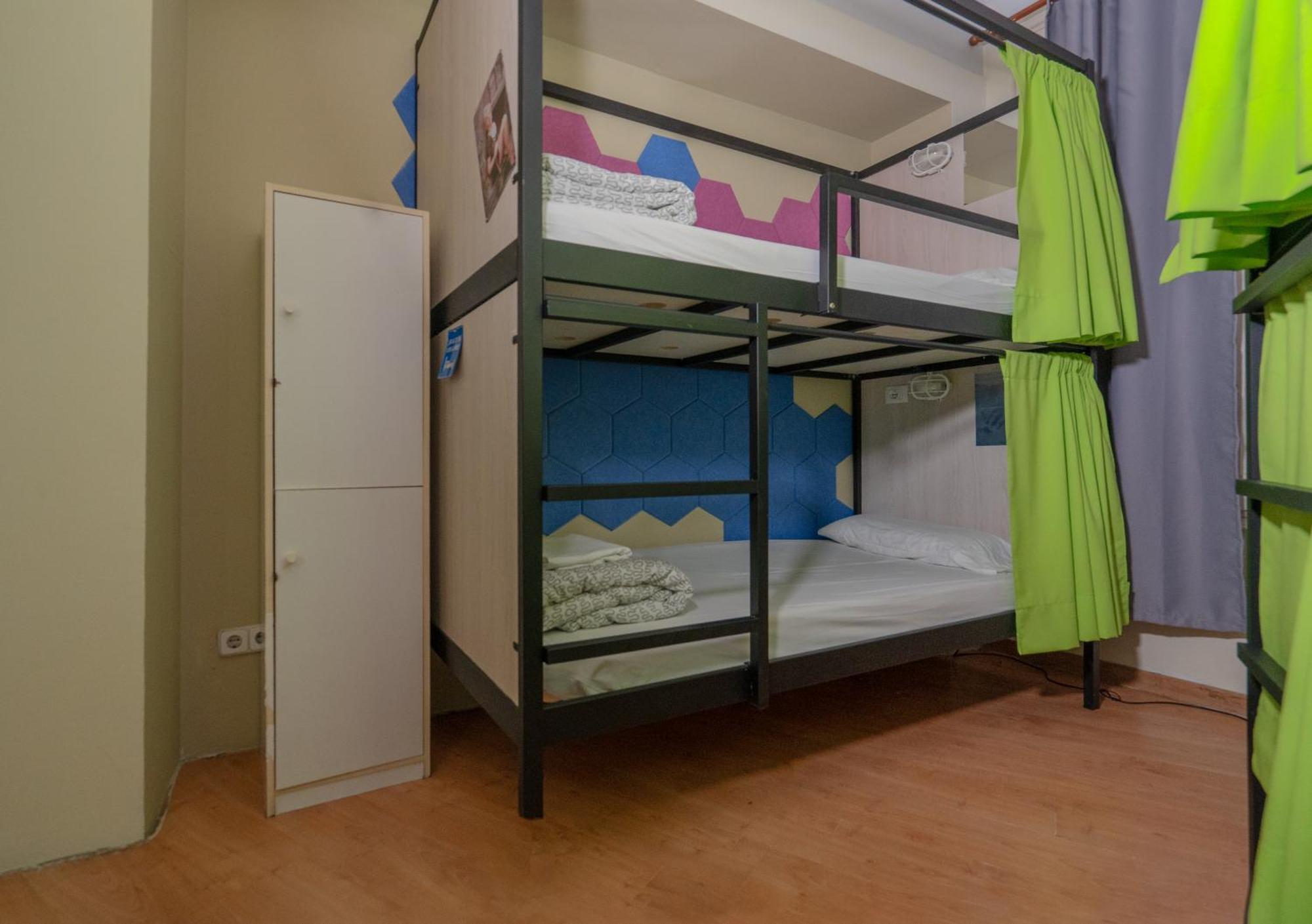 Bed in 4-Bed Female Dormitory Room,1669845464:JPEG