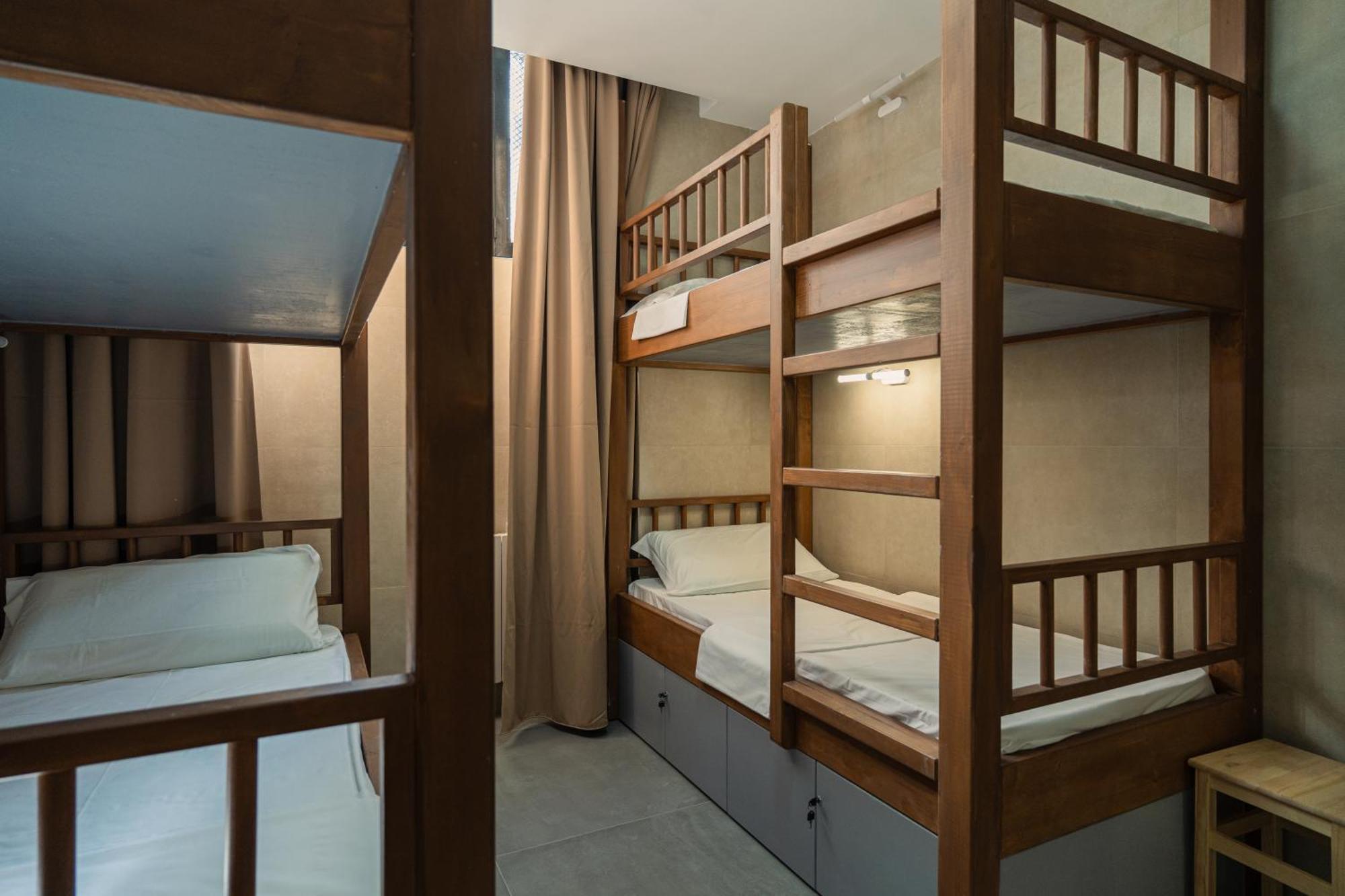 Posto Letto in Dormitorio Femminile per 4 Persone