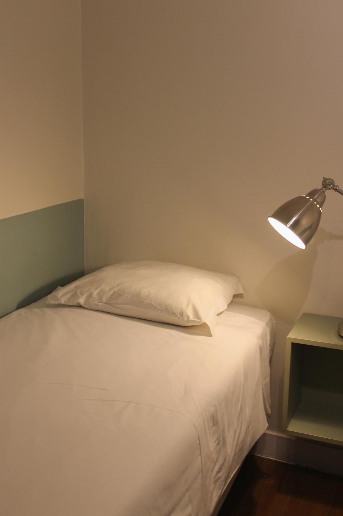 Camera Standard Doppia con Letti Singoli con Bagno in Comune