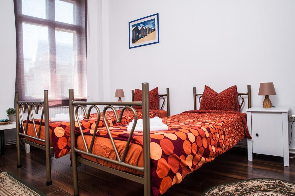 Bed 4-Bed Dormitory Room,173930730:JPEG