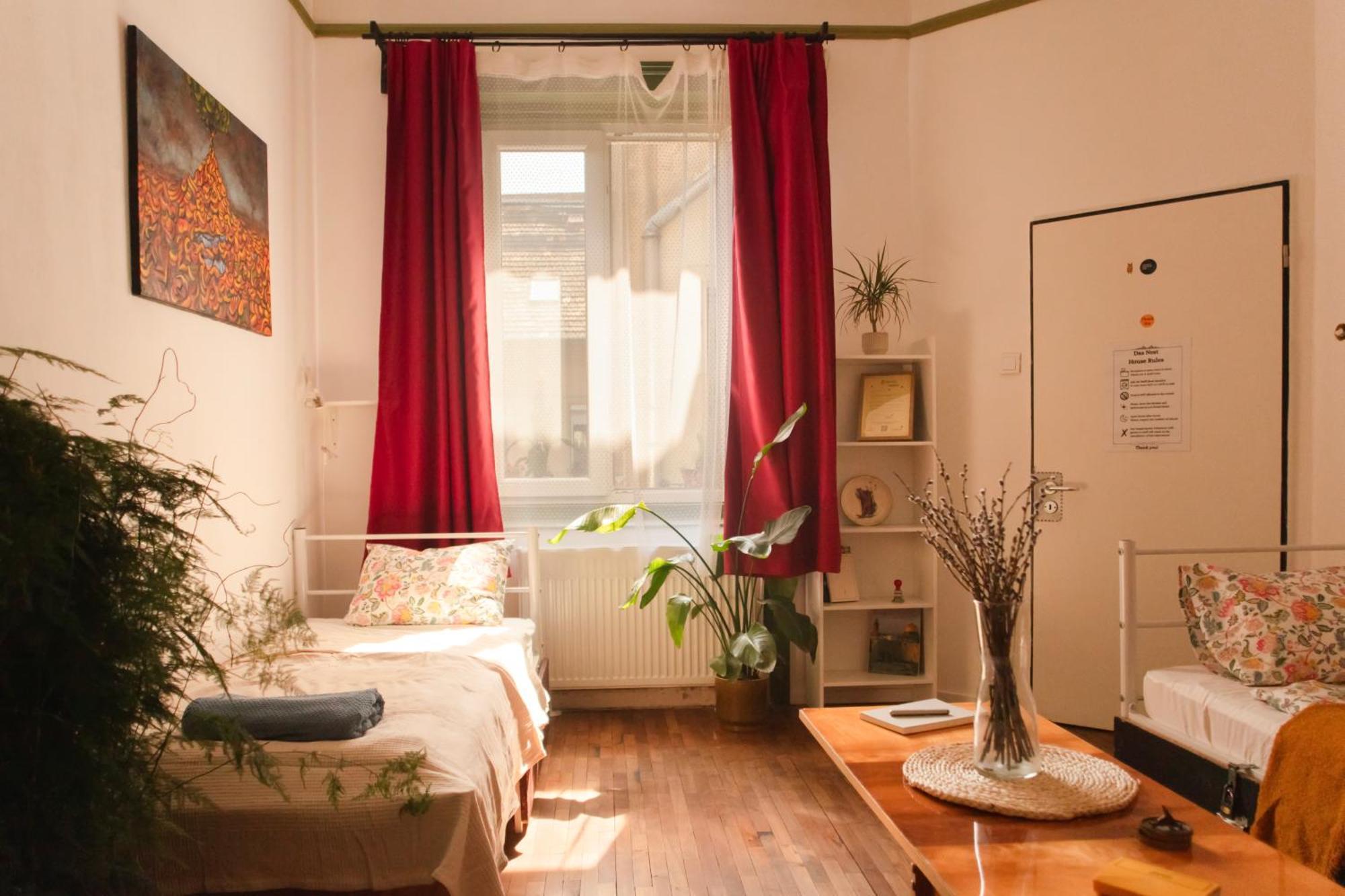 Posto Letto in Dormitorio Misto con 4 Letti