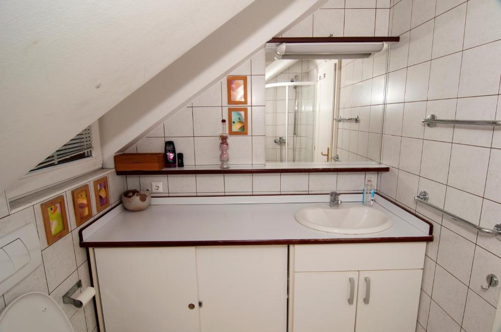 Camera Tripla Mansardata con Bagno in Comune
