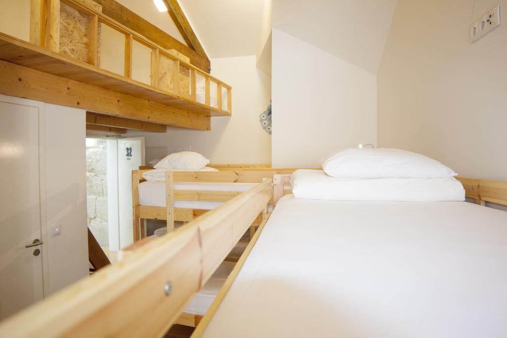 Posto Letto in Dormitorio Femminile con 8 Letti e Bagno Privato