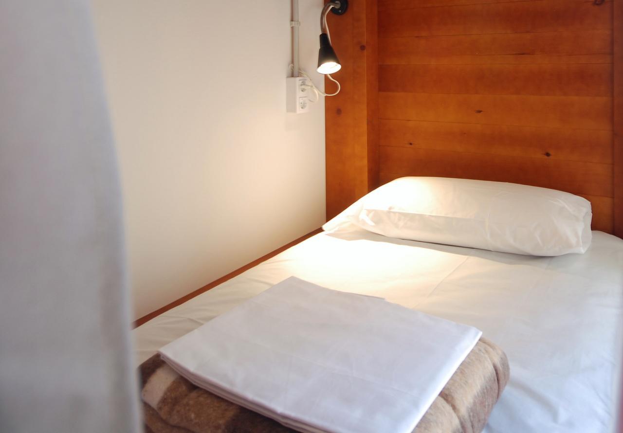 Posto letto in Dormitorio Misto con 14 Letti