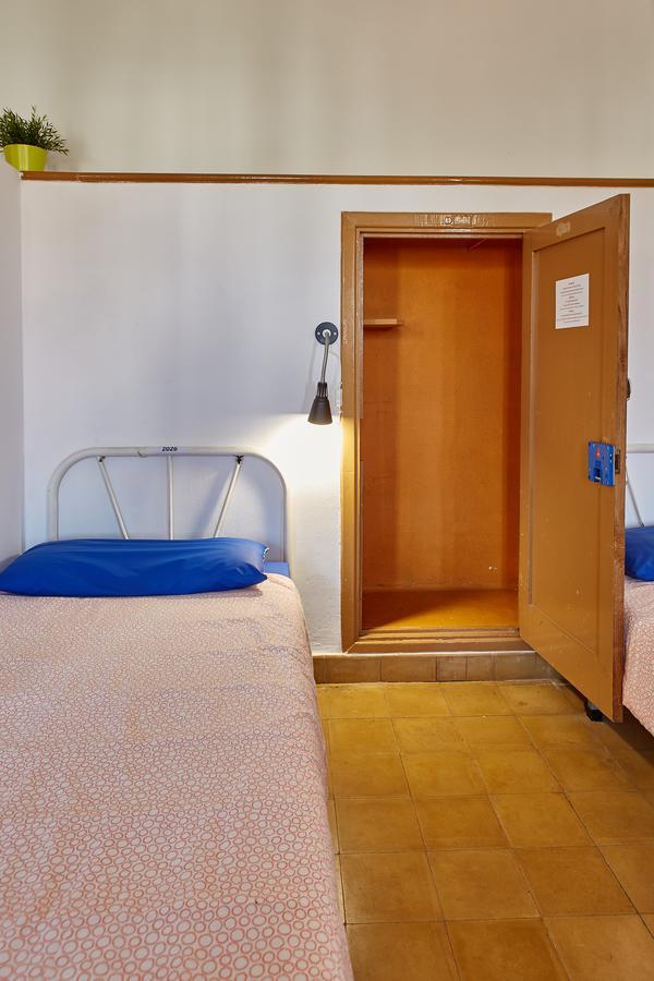 Posto Letto in Dormitorio Misto