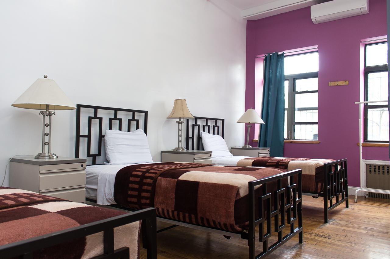 Posto Letto in Dormitorio Femminile con 3 Letti e Bagno Privato
