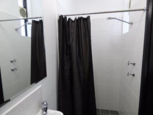 Posto Letto in Dormitorio con 4 Letti