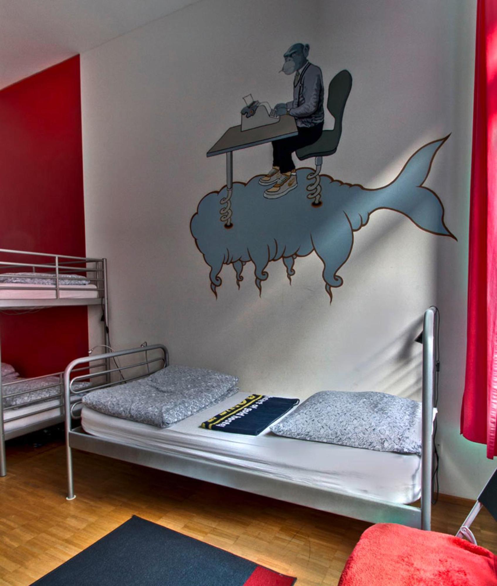 Bed 6-Bed-Dorm Female Ensuite