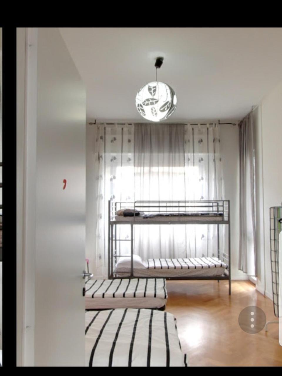 Posto Letto in Dormitorio Misto con 6 Letti