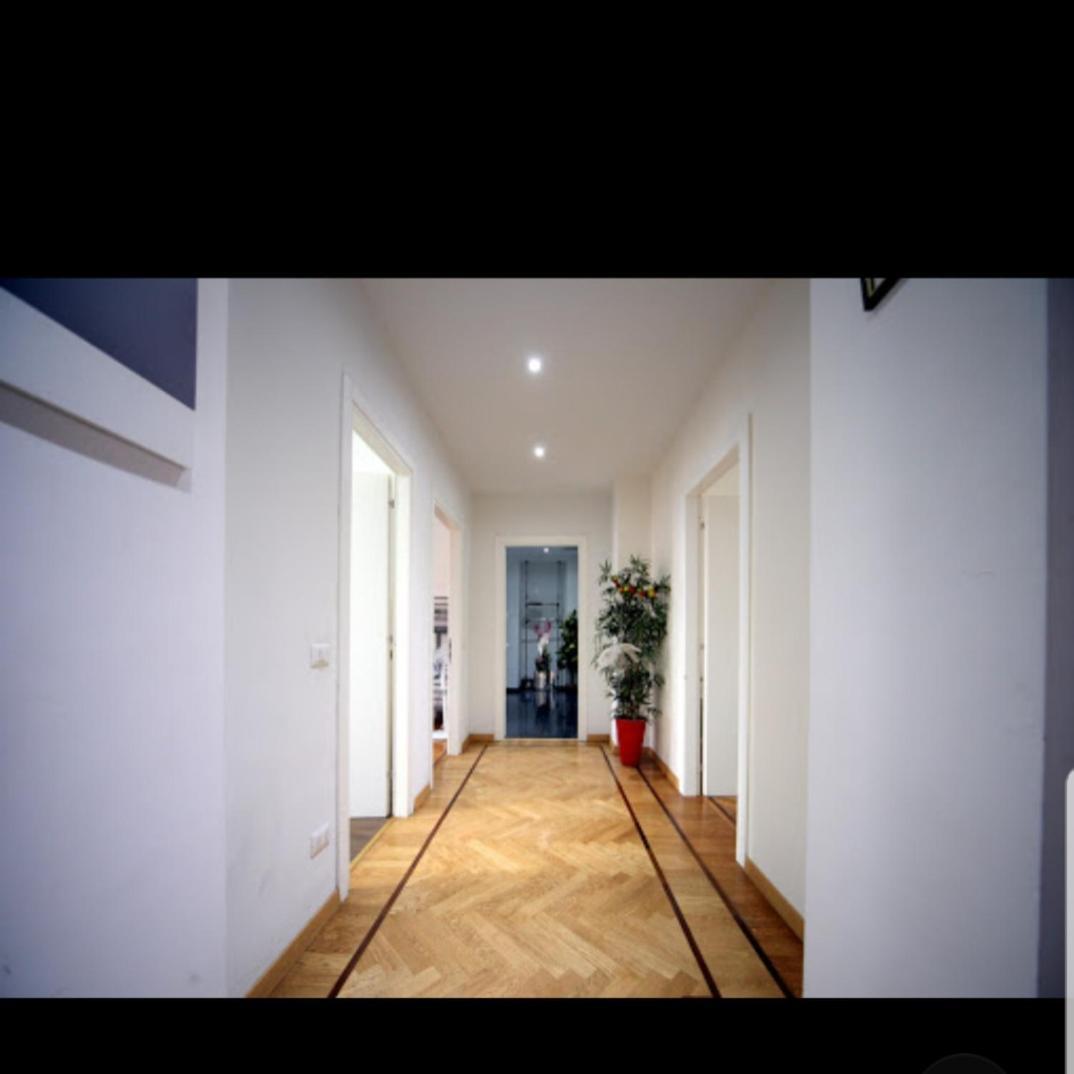 Posto Letto in Dormitorio Misto con 6 Letti