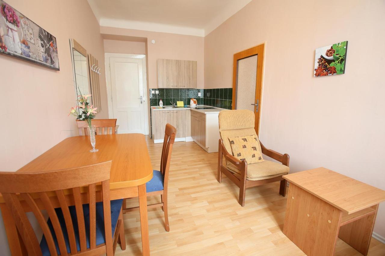 Appartamento Junior con Cucina e Bagno in Comune