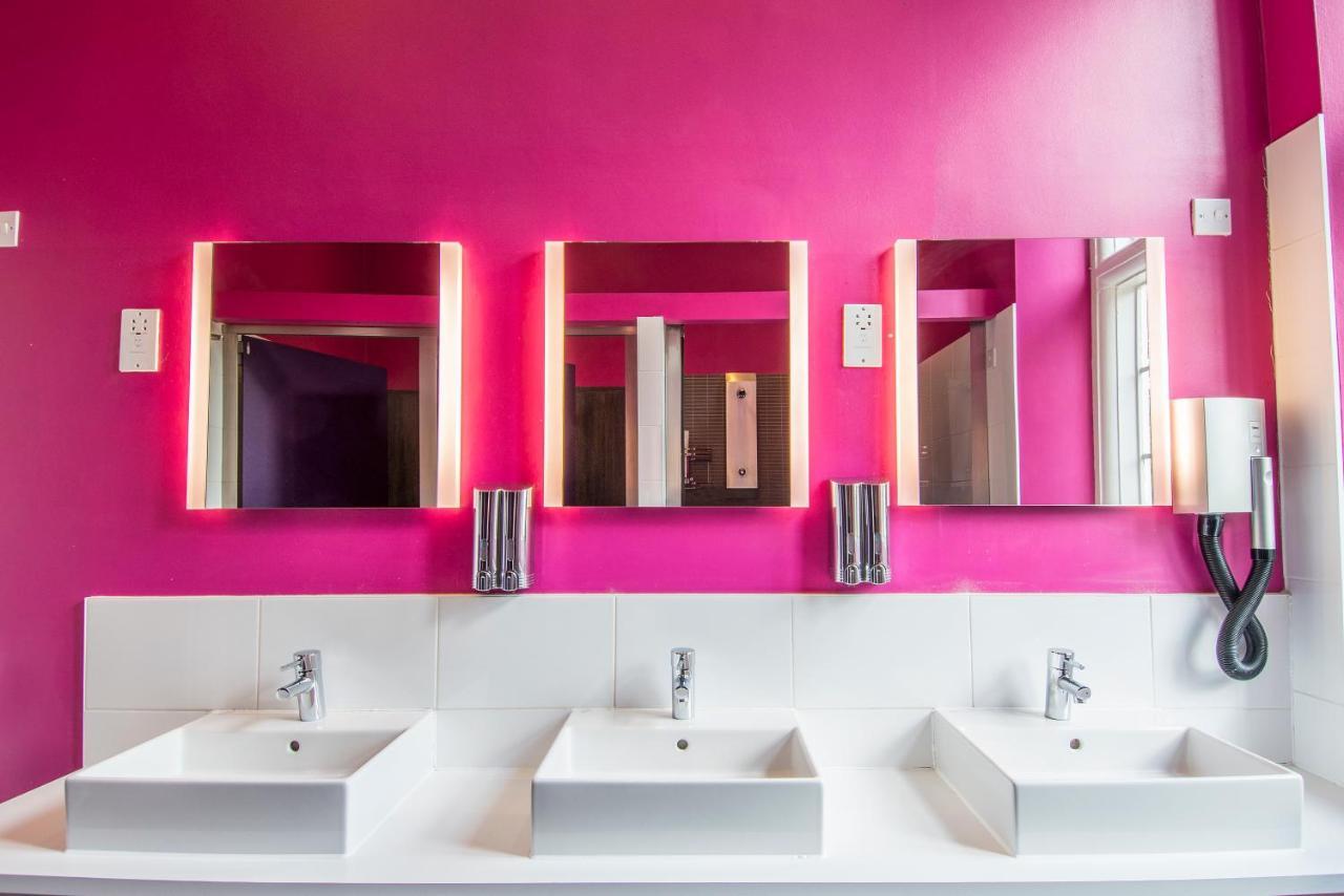 Camera Quadrupla con Bagno in Comune
