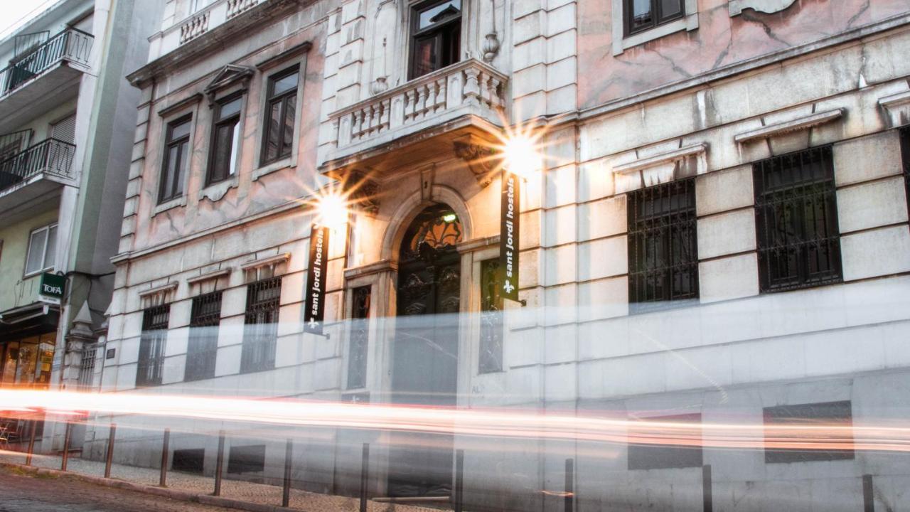 Bed in 8-Bed Mixed Dormitory Room with Shared Bathroom,1018712059:JPEG