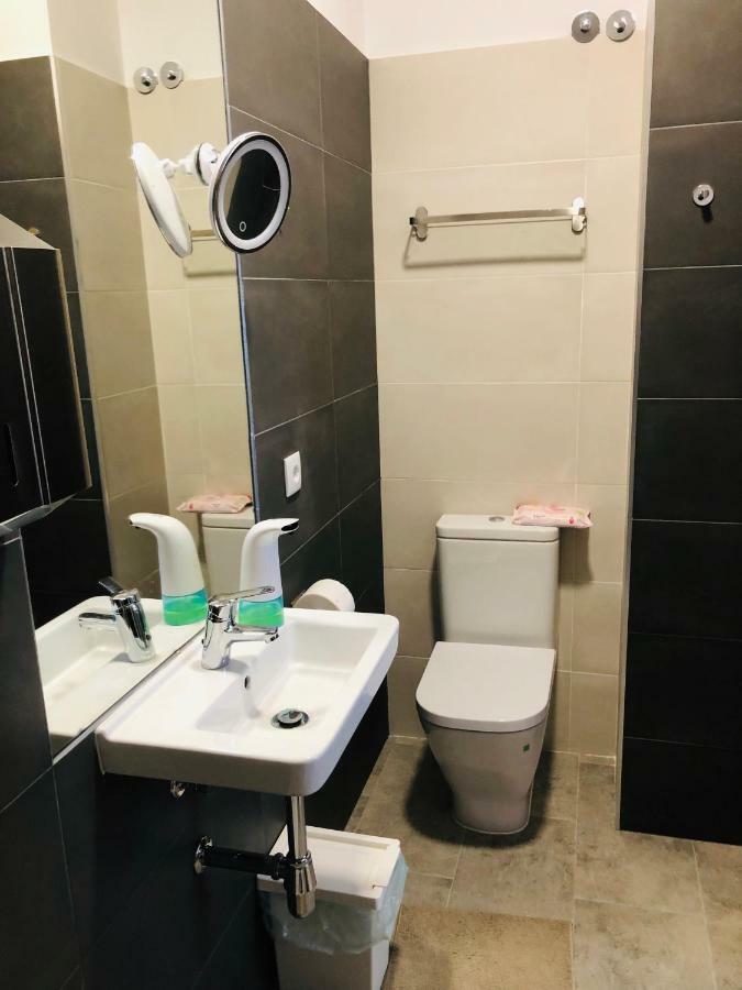 Camera Matrimoniale con Bagno Privato