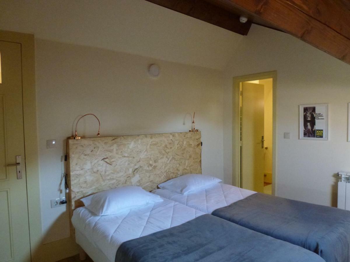 Double Room with Shared Toilet,850839908:JPEG