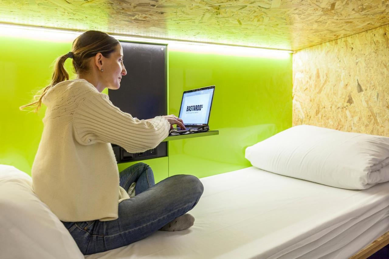 Posto Letto in Dormitorio Misto con 6 Letti
