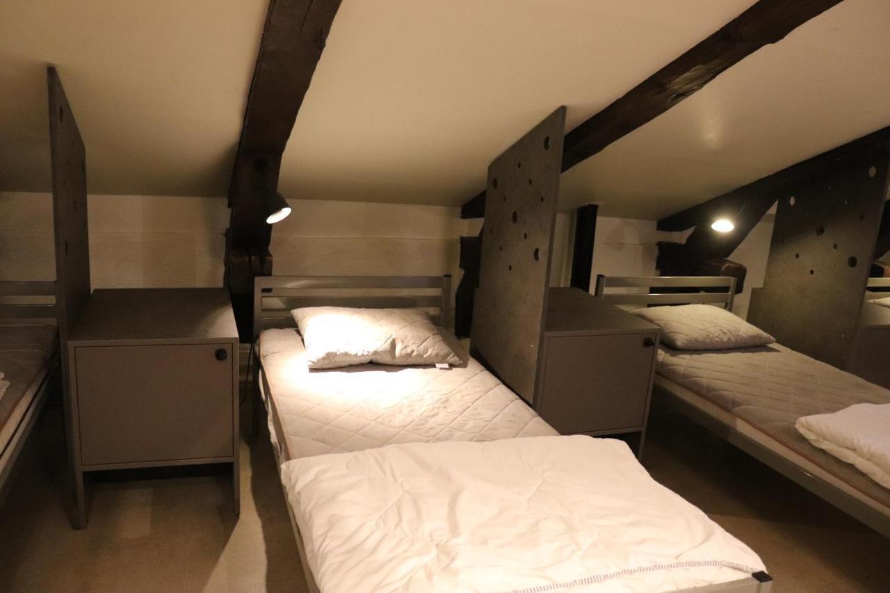 Letto in Dormitorio da 16 Posti Letto (Misto)