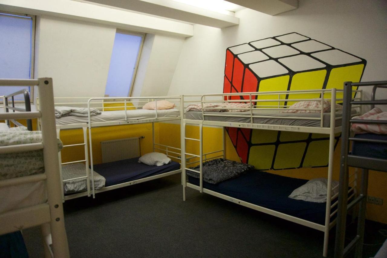 Bed in 8-Bed Mixed Dormitory Room