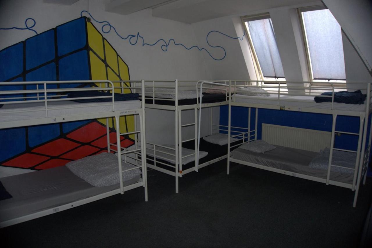Bed in 10-Bed Mixed Dormitory Room