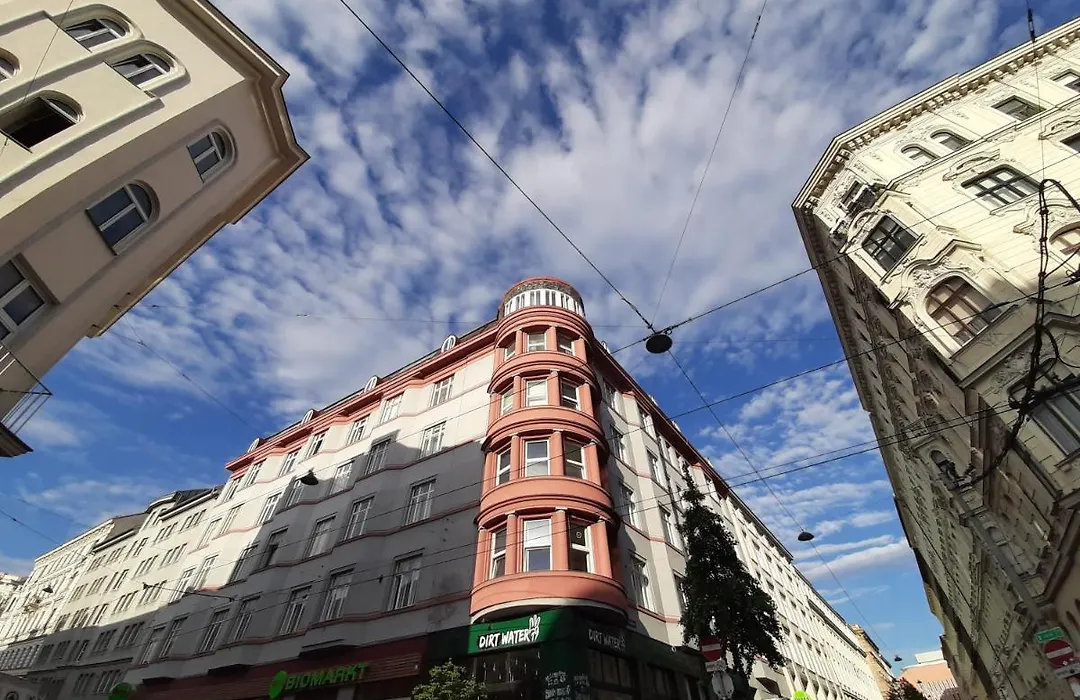 Vienna Boutique - Premium Hostel-1