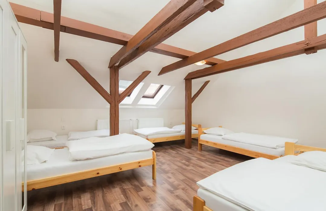 Easy Housing-1