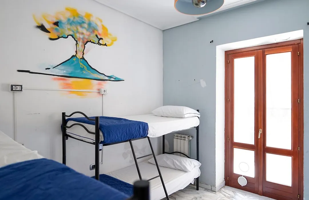 Los Mochileros Hostel-1